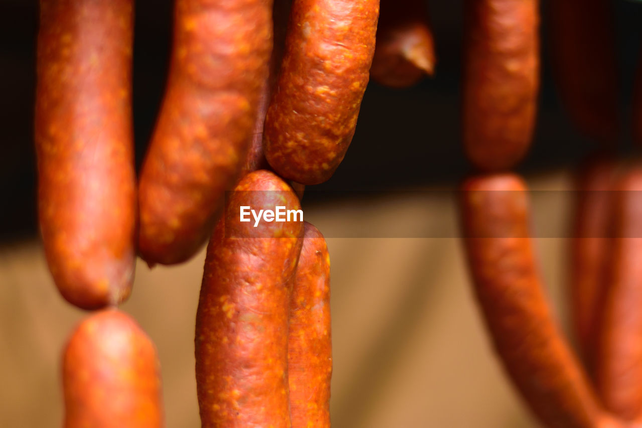 CLOSE-UP OF CHILI PEPPER ON DISPLAY