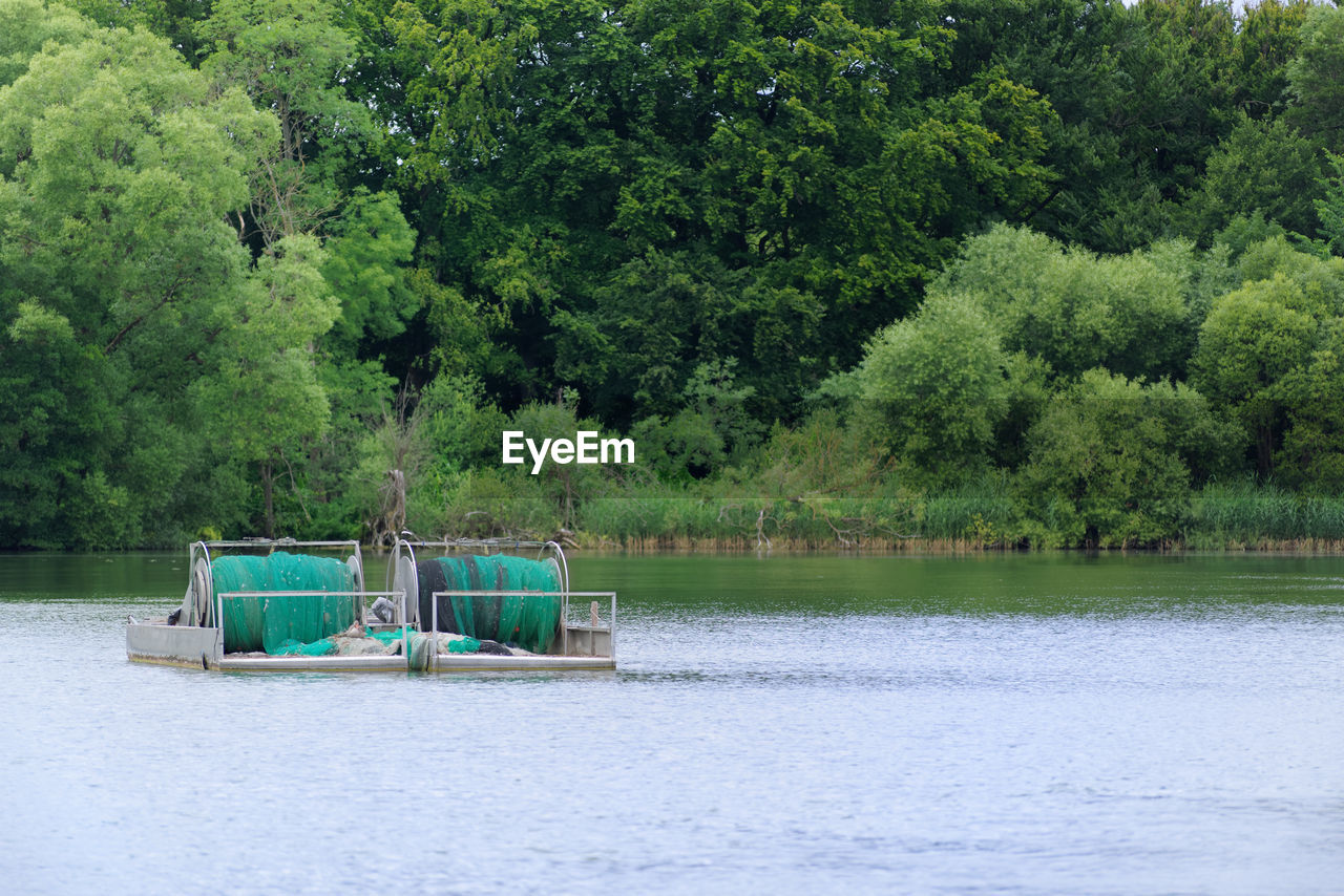Industry fishnet rig on a lake