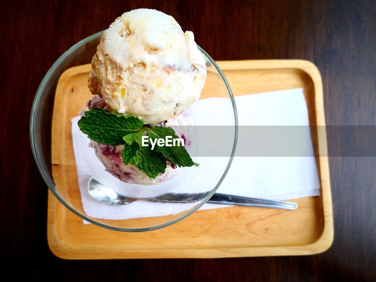 CLOSE-UP OF ICE CREAM SERVED IN PLATE