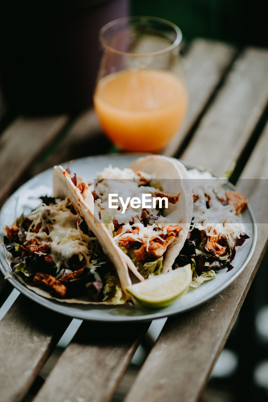 CLOSE-UP OF FOOD SERVED IN PLATE