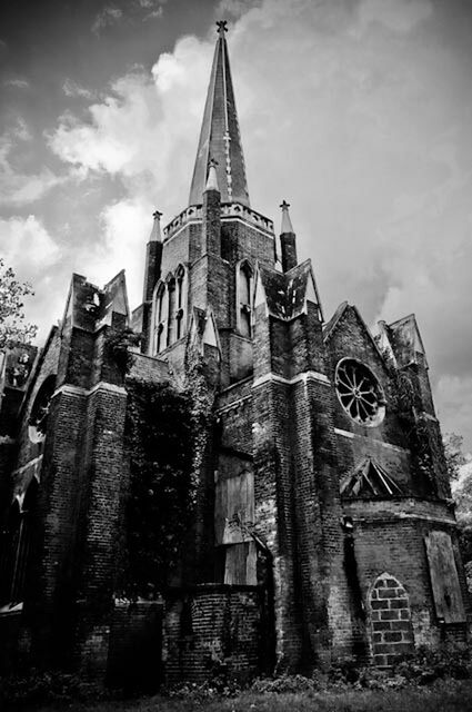 LOW ANGLE VIEW OF CHURCH AGAINST SKY