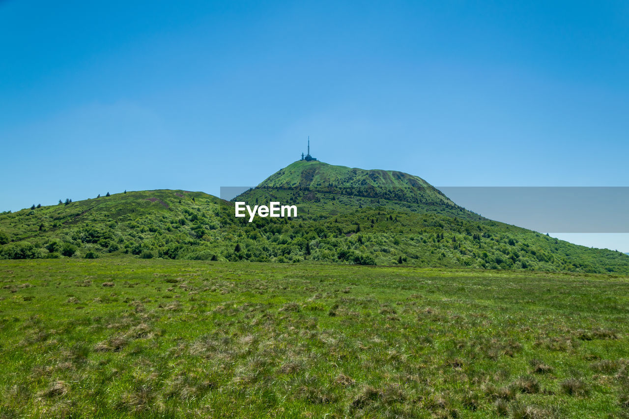 View of the puy-de-dôme volcano from the crater of the puy pariou volcano