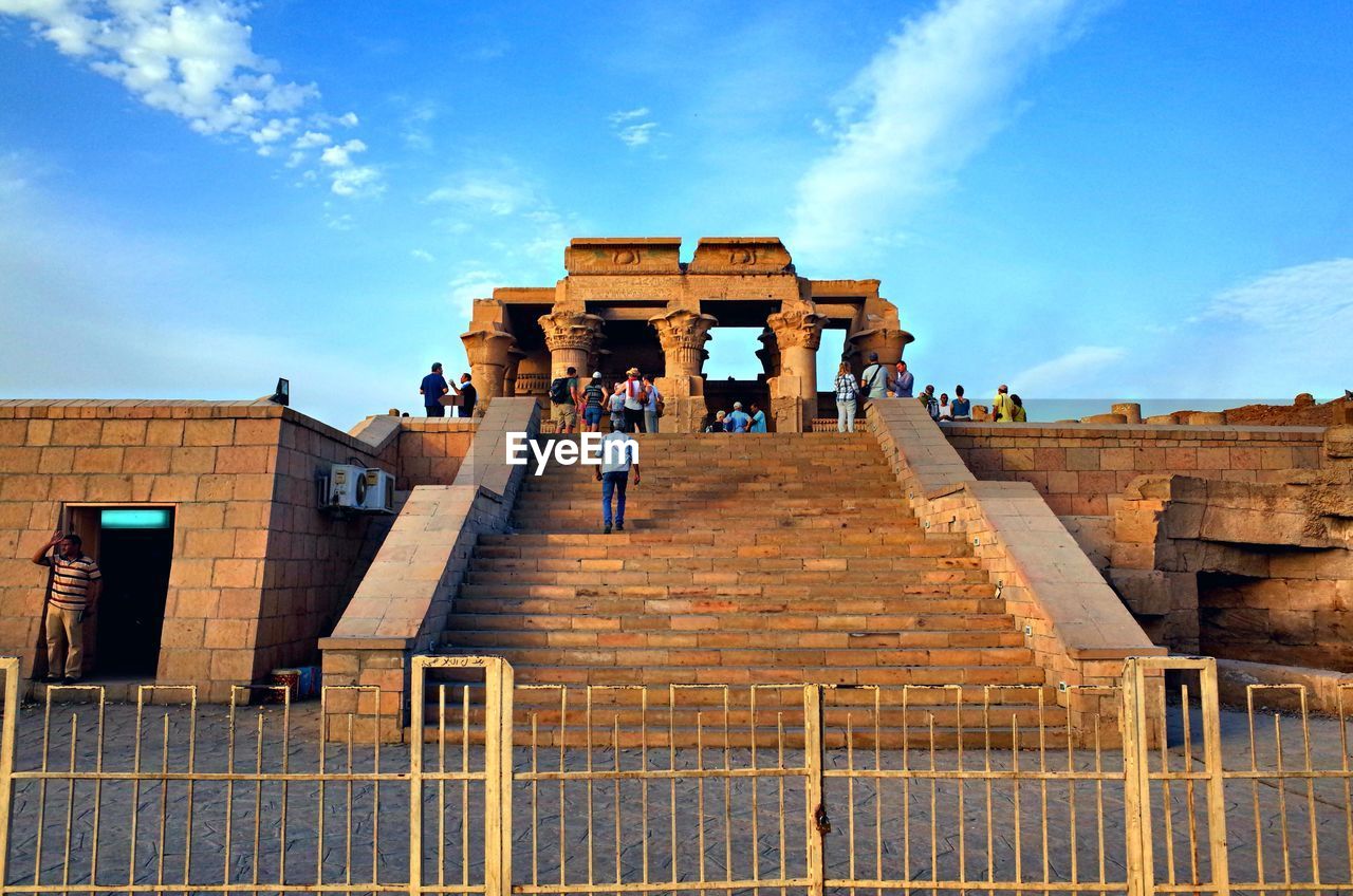 LOW ANGLE VIEW OF HISTORICAL BUILDING