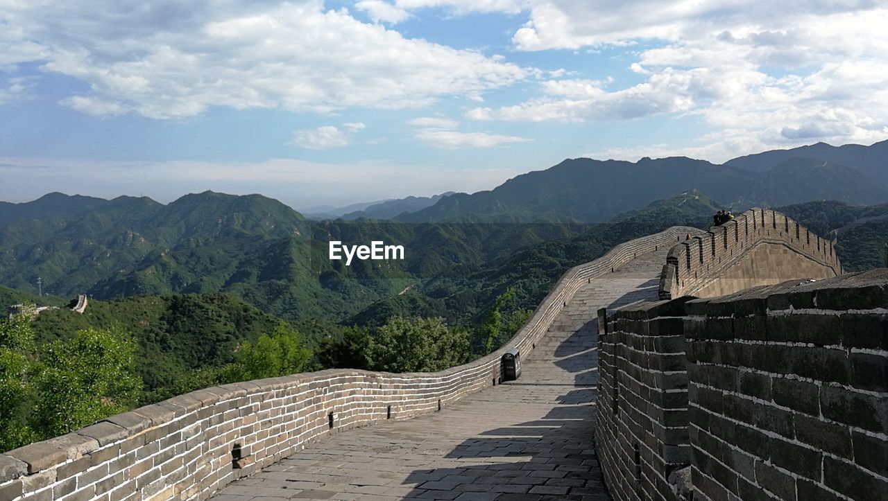 SCENIC VIEW OF MOUNTAIN AGAINST SKY