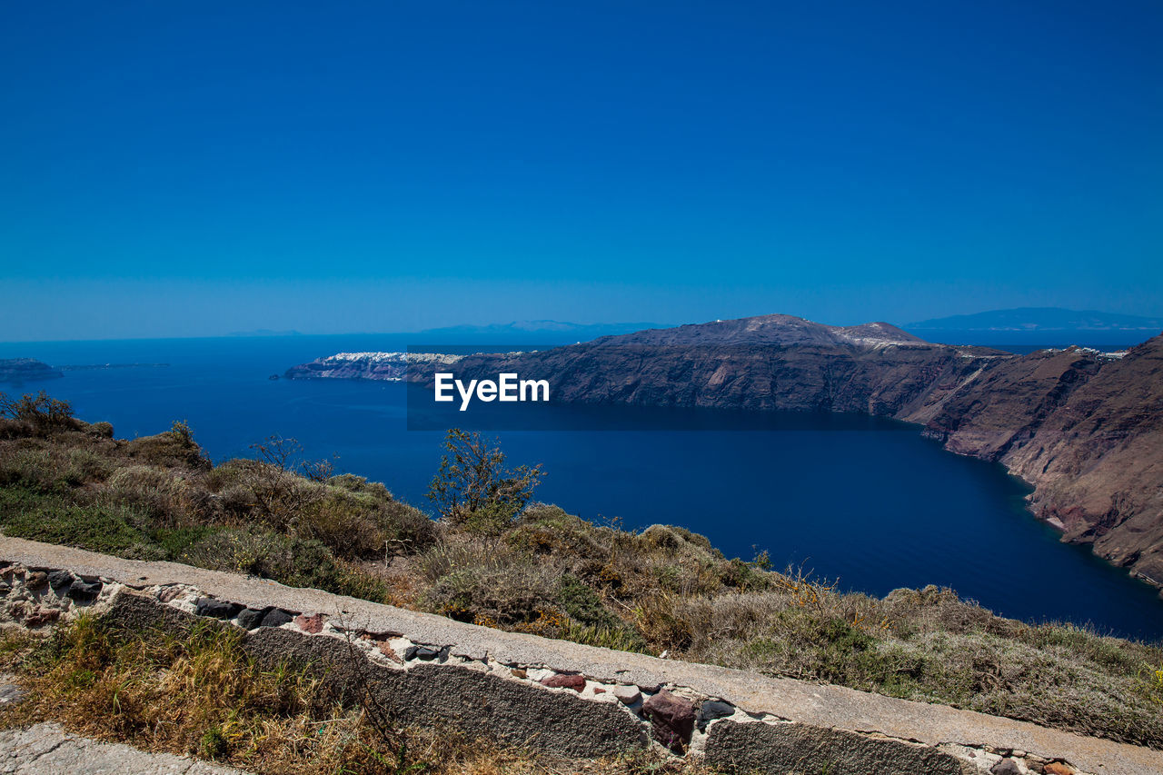 Walking trail number 9 between the cities of fira and oia in the santorini island