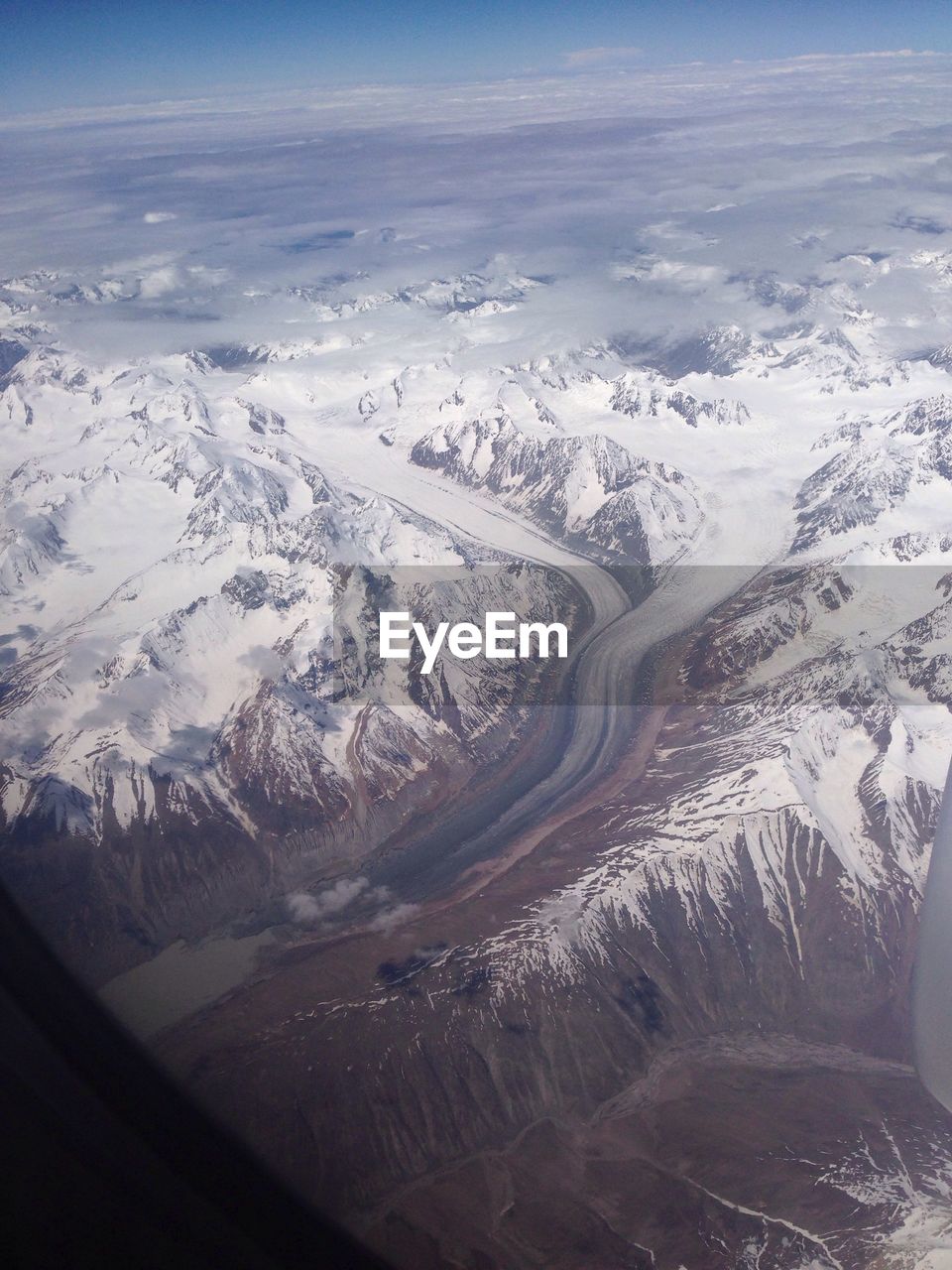 SCENIC VIEW OF SNOW COVERED LANDSCAPE