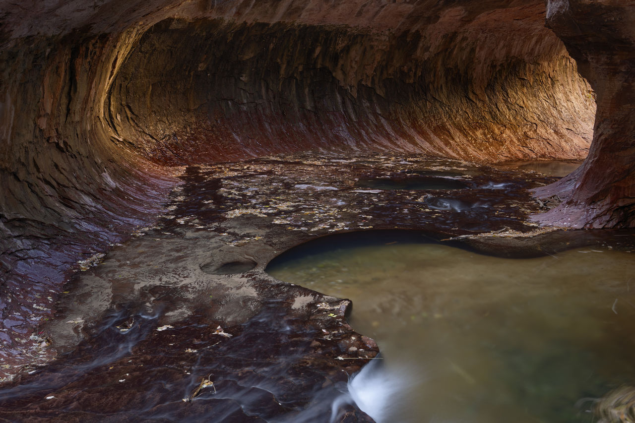 ROCK FORMATION IN CAVE