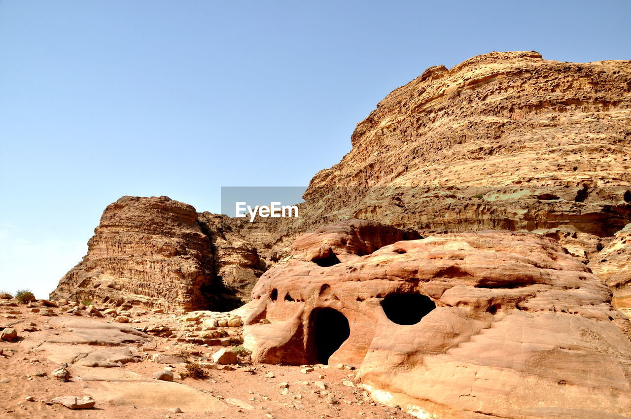 Rock formations in jordan at petra