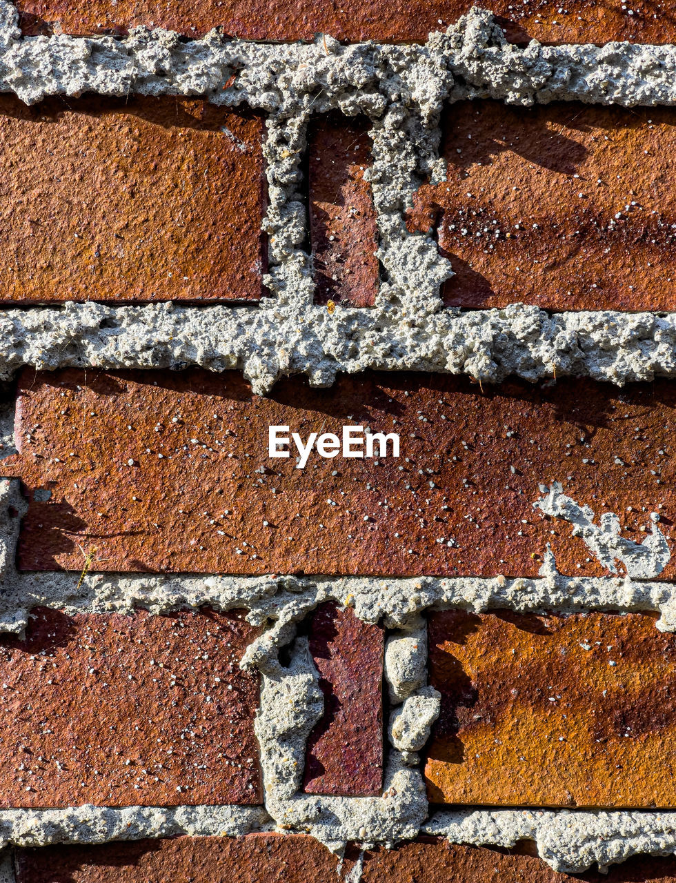 brick, brick wall, full frame, brickwork, no people, backgrounds, wall, textured, day, architecture, wall - building feature, built structure, close-up, pattern, rough, brown, outdoors, soil, old, number