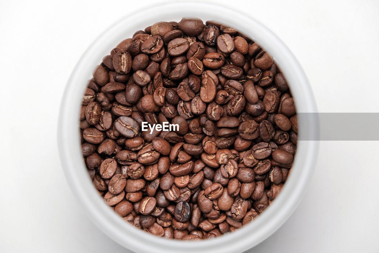 DIRECTLY ABOVE SHOT OF COFFEE BEANS