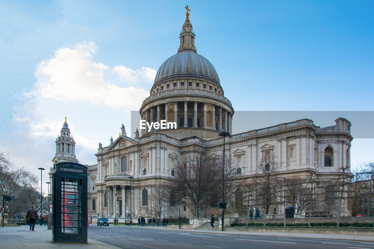 St paul's cathedral in the city of london landmark, uk