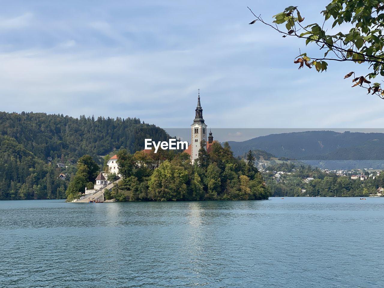 SCENIC VIEW OF BUILDINGS AGAINST SKY