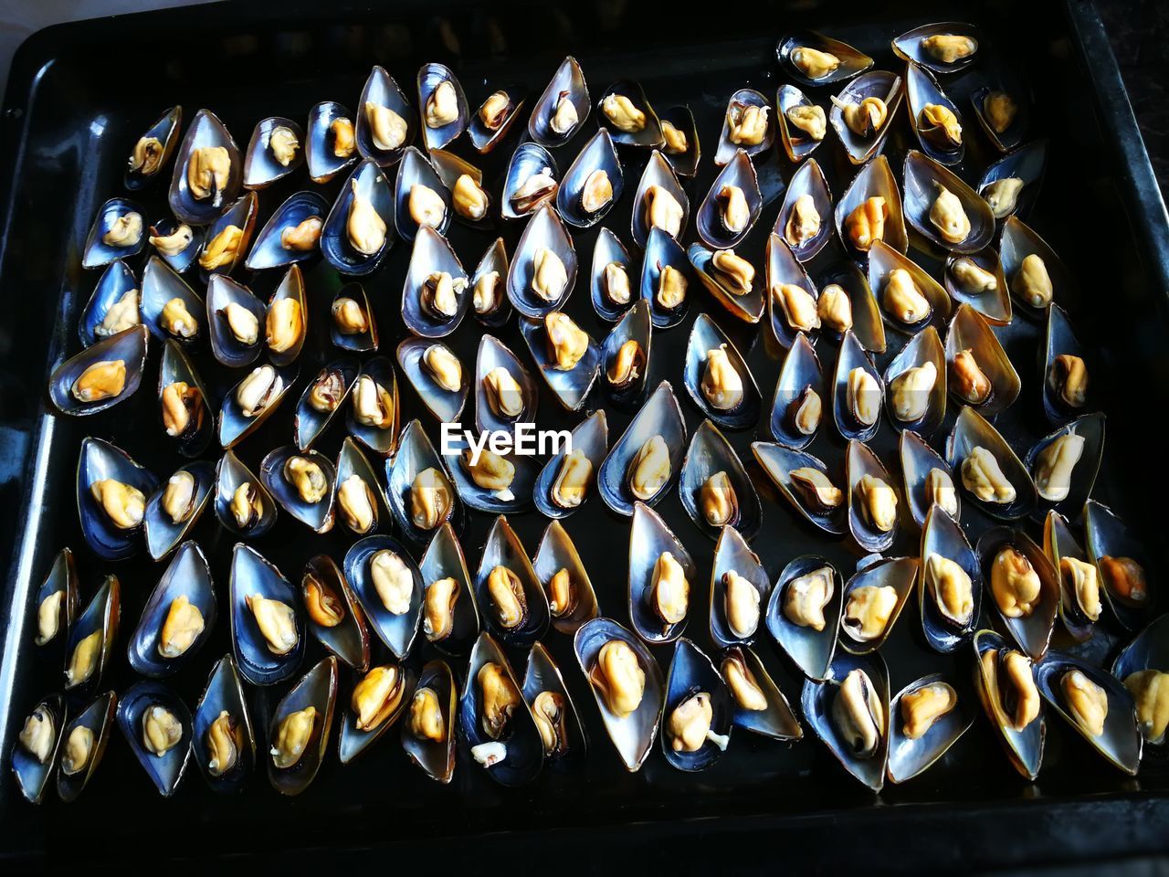 CLOSE-UP OF BREAD FOR SALE