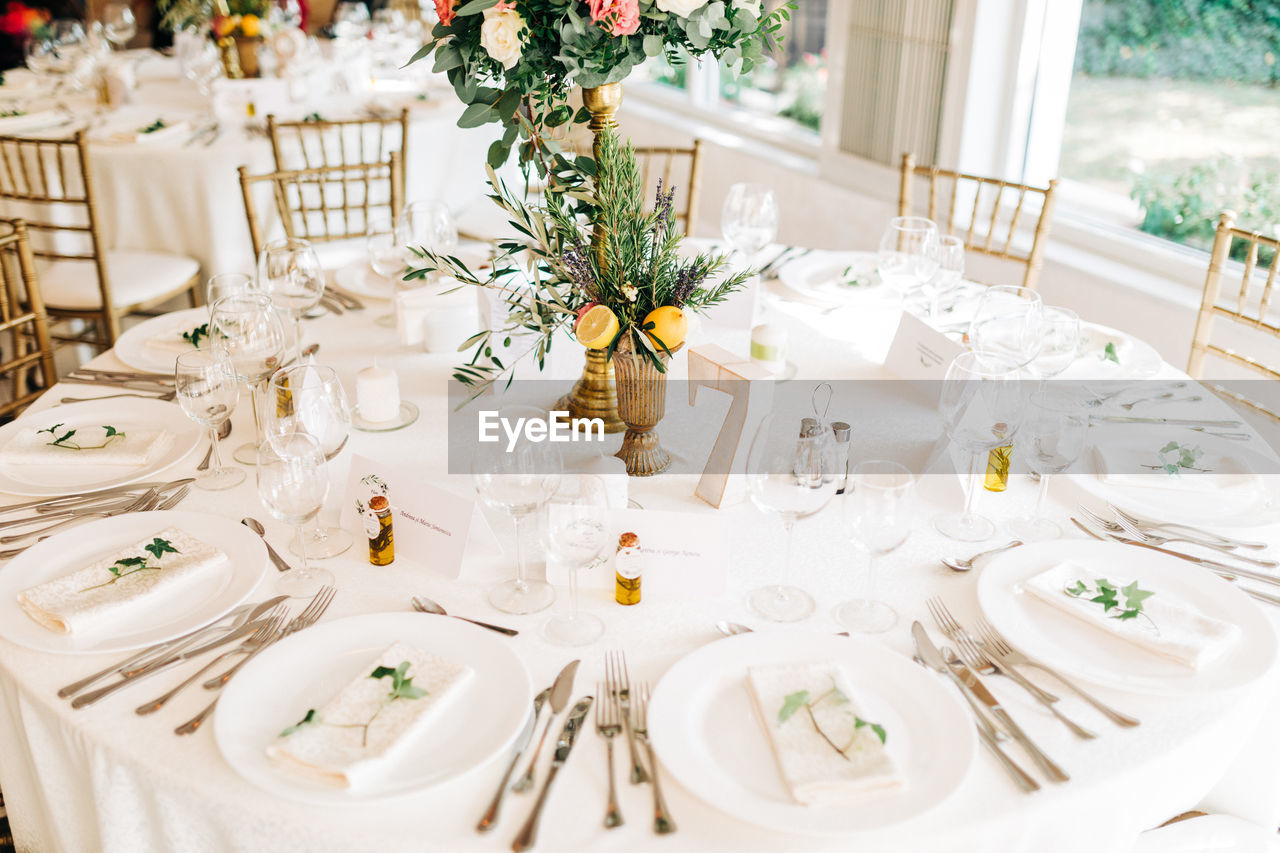 Italian wedding table setup with lemons