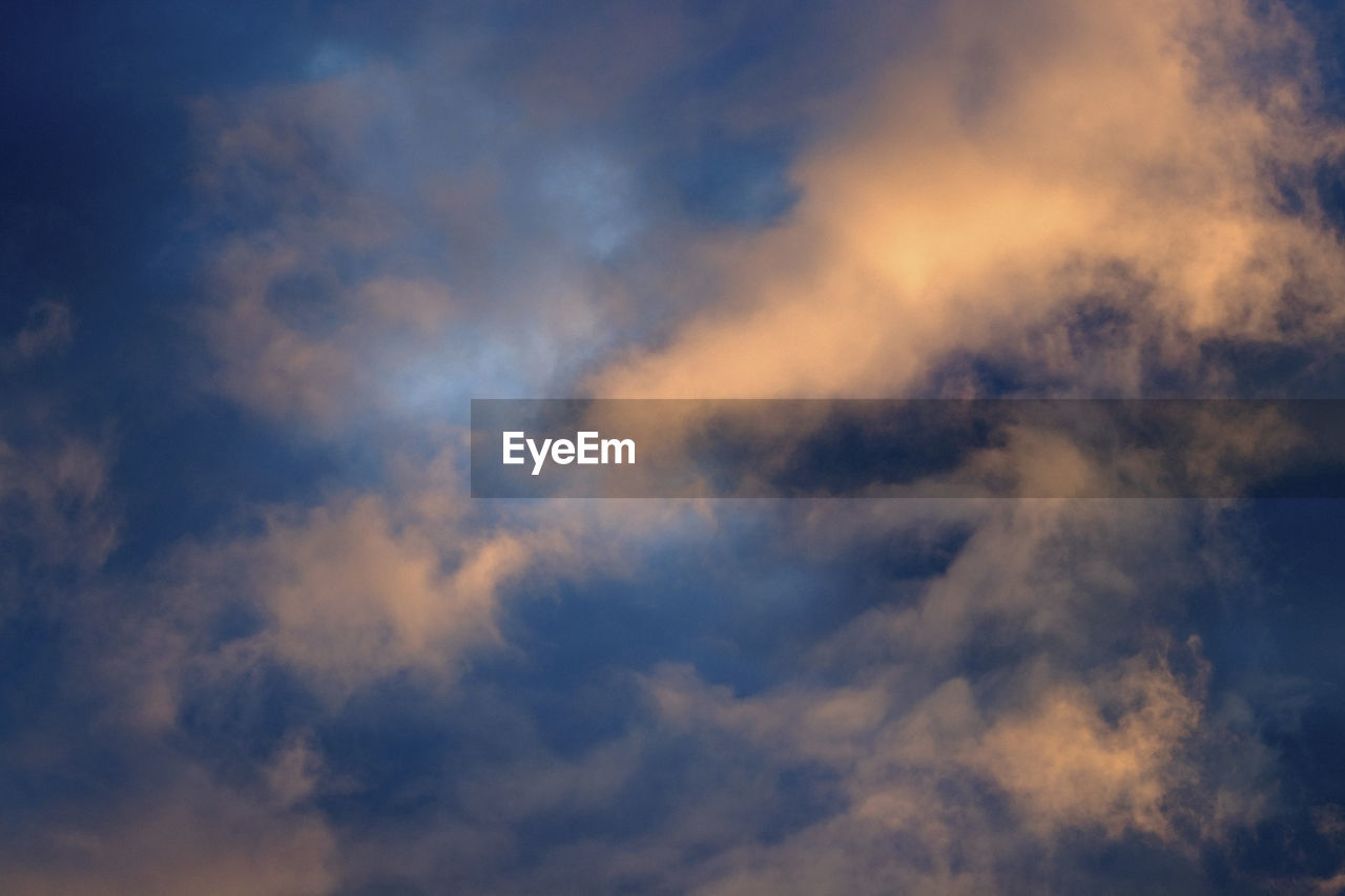 LOW ANGLE VIEW OF CLOUDS IN SKY