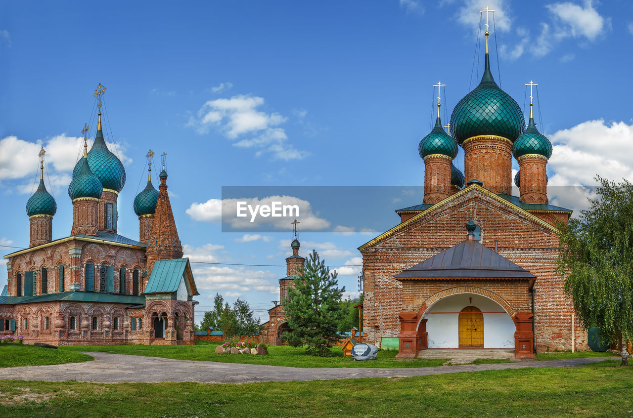 CATHEDRAL AGAINST SKY