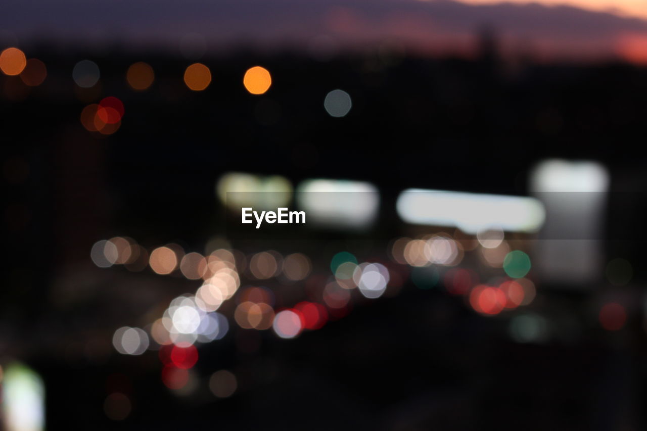 DEFOCUSED LIGHTS AT NIGHT