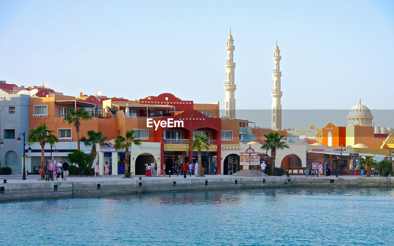 VIEW OF TOWN SQUARE AGAINST SKY