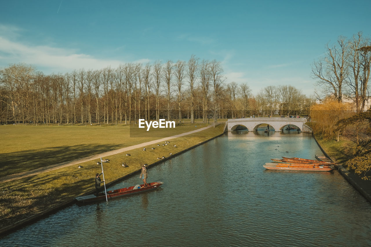 BRIDGE OVER RIVER AGAINST SKY