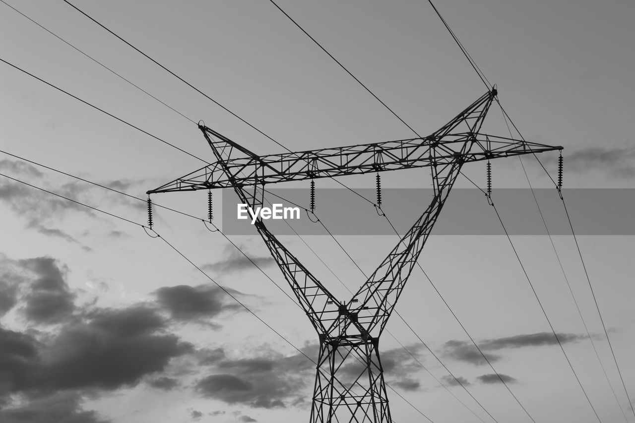 LOW ANGLE VIEW OF ELECTRICITY PYLON