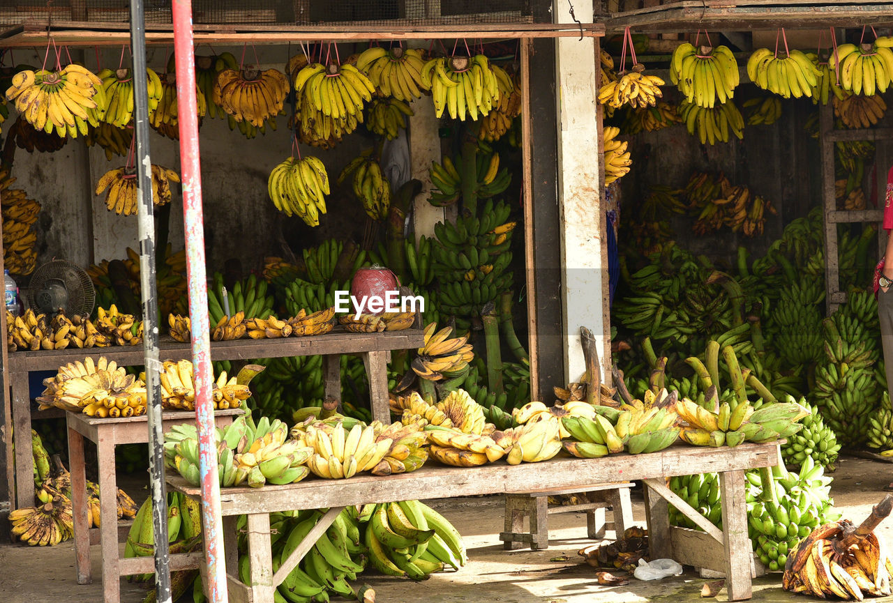 Fresh bananas at the traditional market