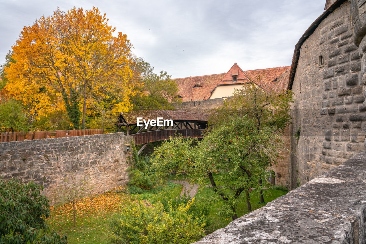 VIEW OF OLD BUILDING