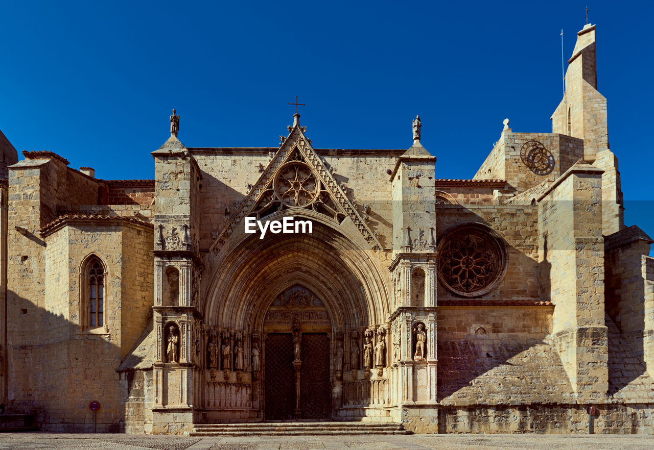 CATHEDRAL AGAINST SKY