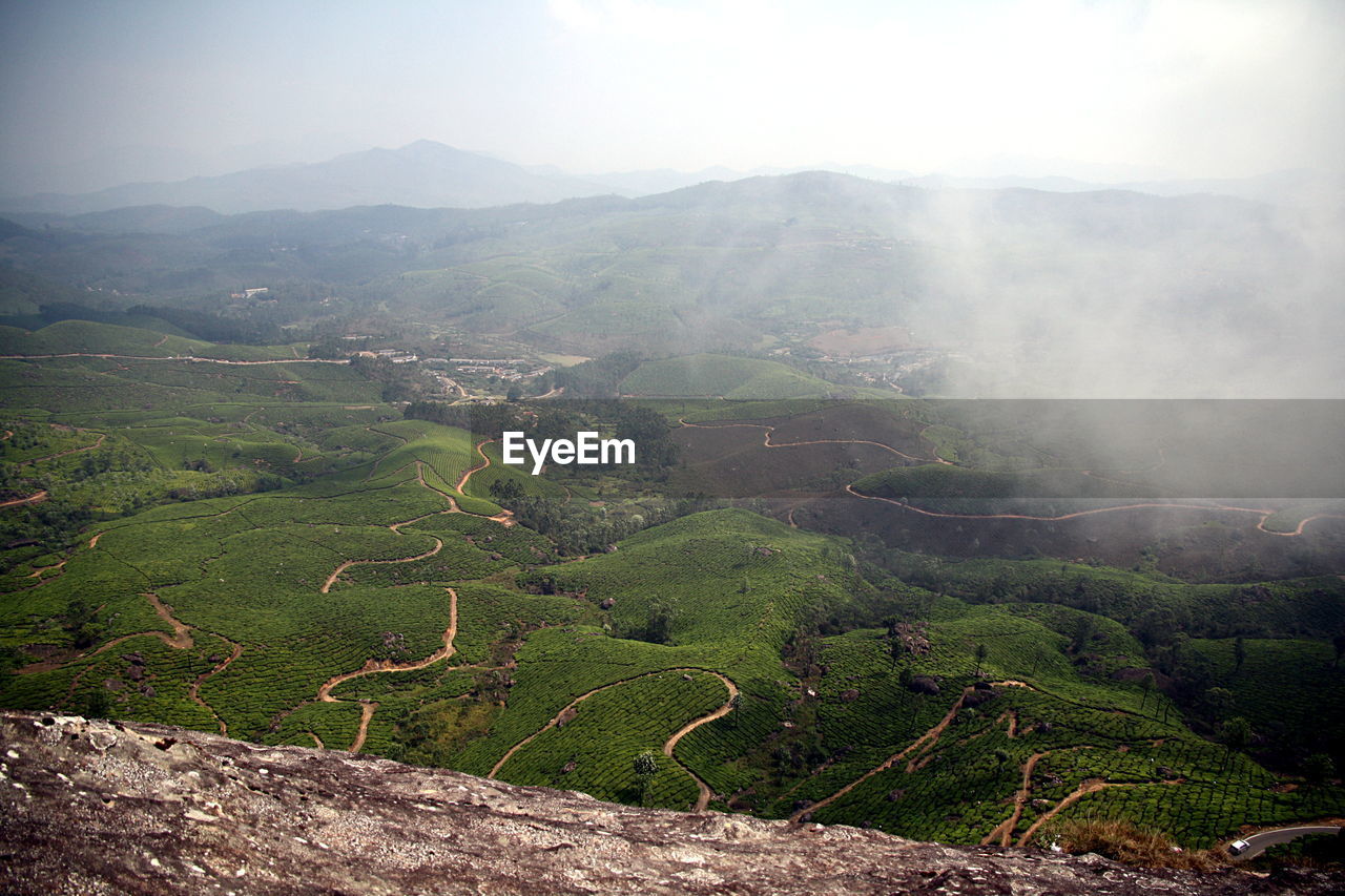 SCENIC VIEW OF GREEN MOUNTAINS AGAINST SKY