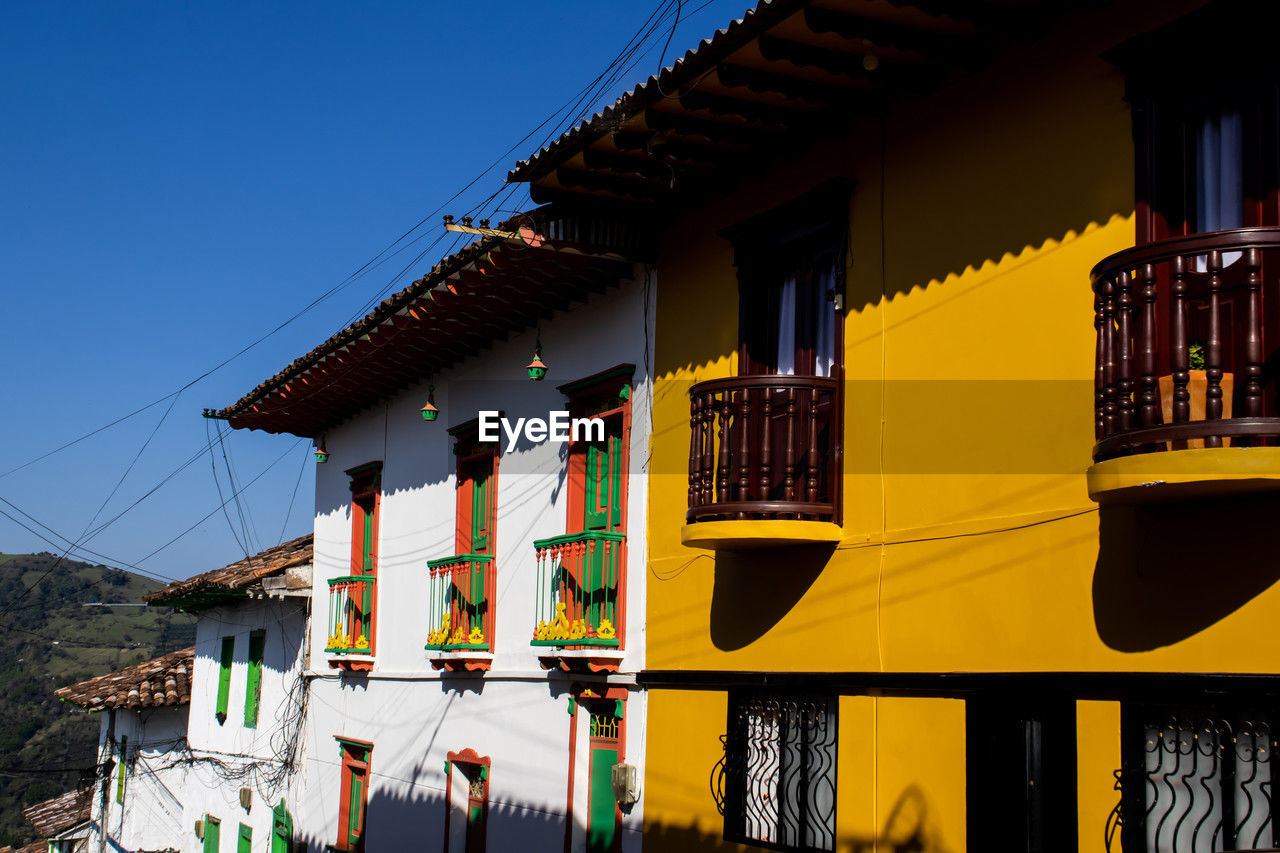 Houses at the heritage town of salamina located at the caldas department in colombia.