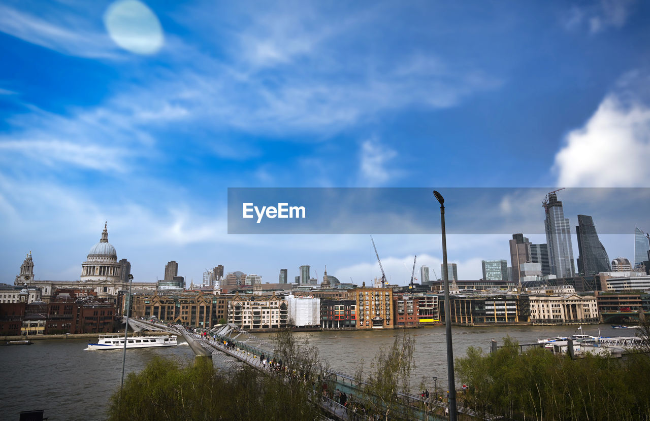 VIEW OF BUILDINGS AT WATERFRONT