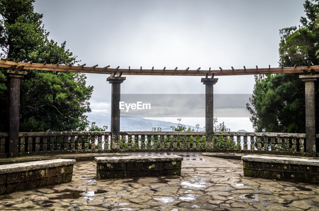 Arch bridge against sky - las mercedes, tenerife