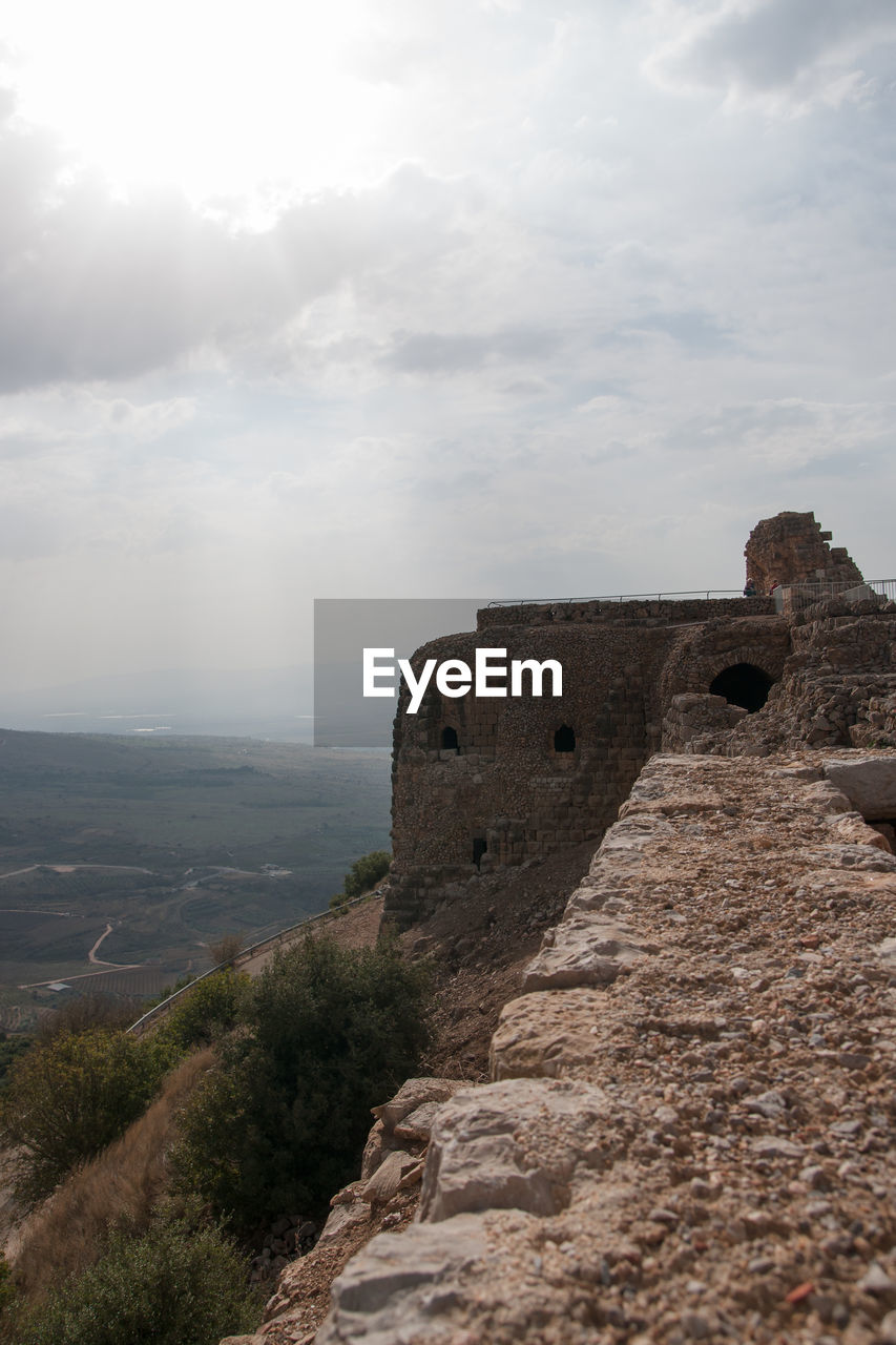 VIEW OF FORT AGAINST SKY