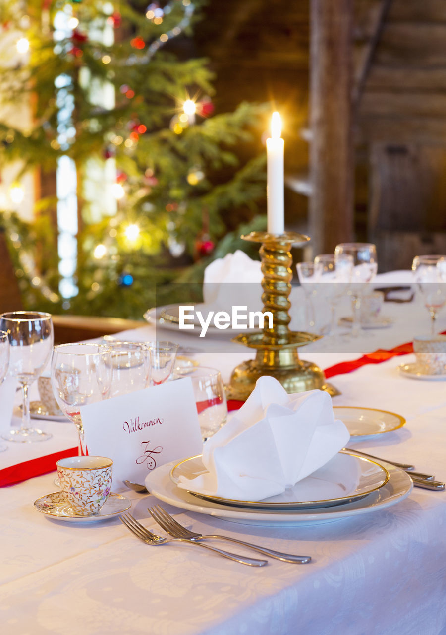 Christmas table setting