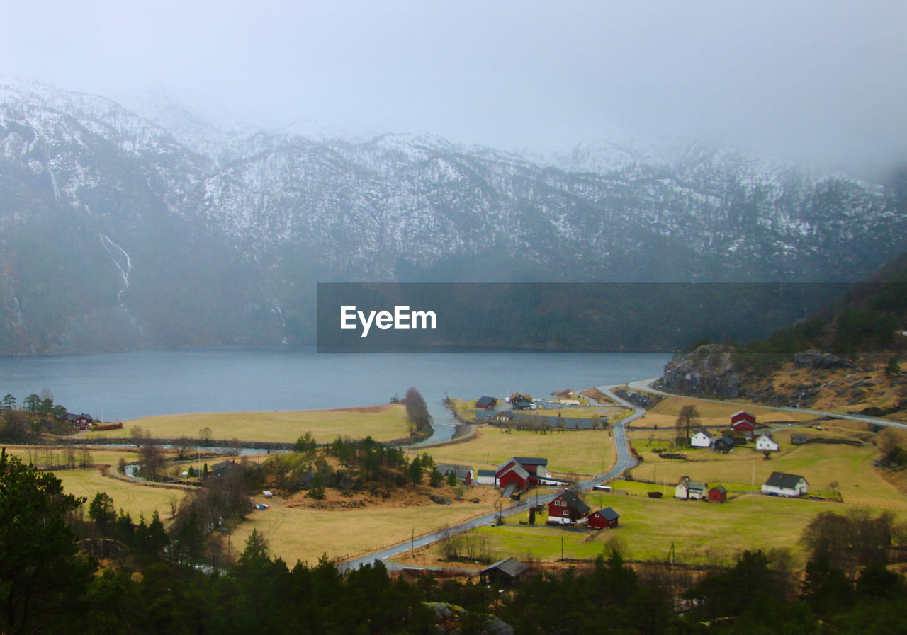 PANORAMIC VIEW OF LANDSCAPE AND MOUNTAINS