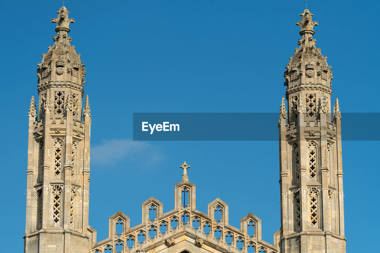 LOW ANGLE VIEW OF HISTORICAL BUILDING AGAINST SKY