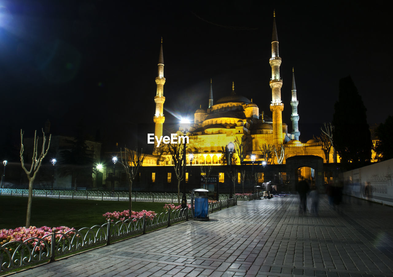 VIEW OF MOSQUE AT NIGHT