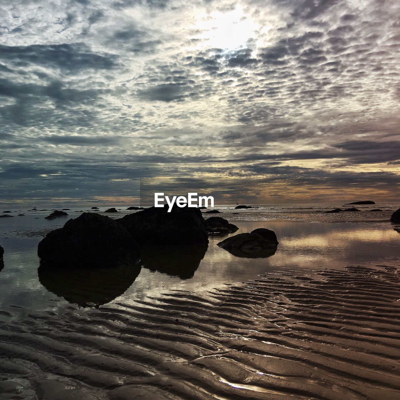 SCENIC VIEW OF LAKE DURING SUNSET
