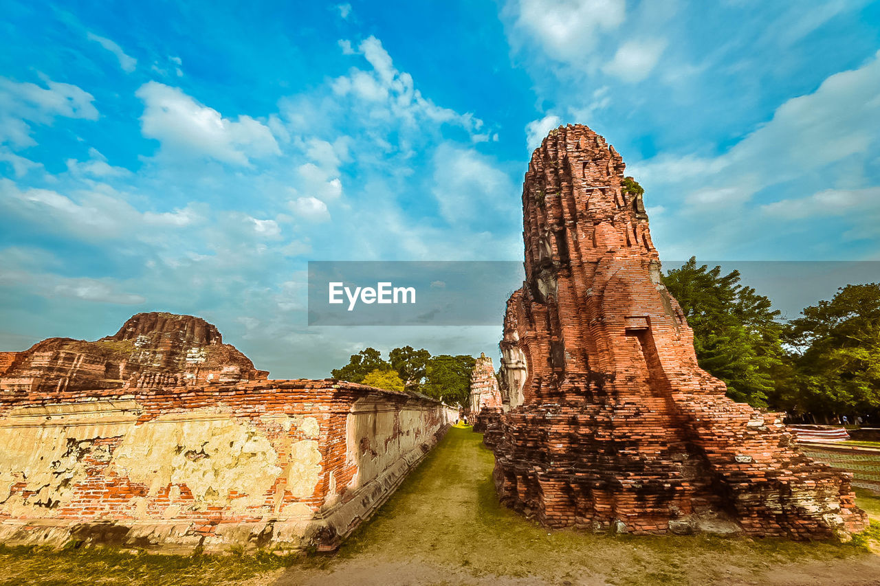 VIEW OF OLD RUINS