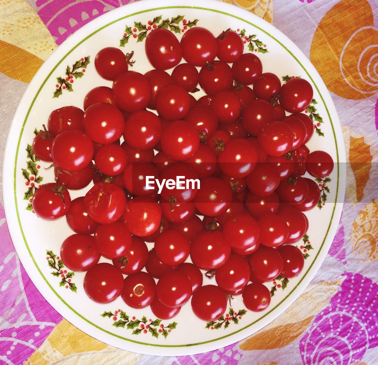 STRAWBERRIES IN BOWL