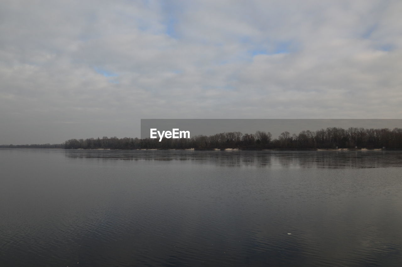 VIEW OF LAKE AGAINST SKY