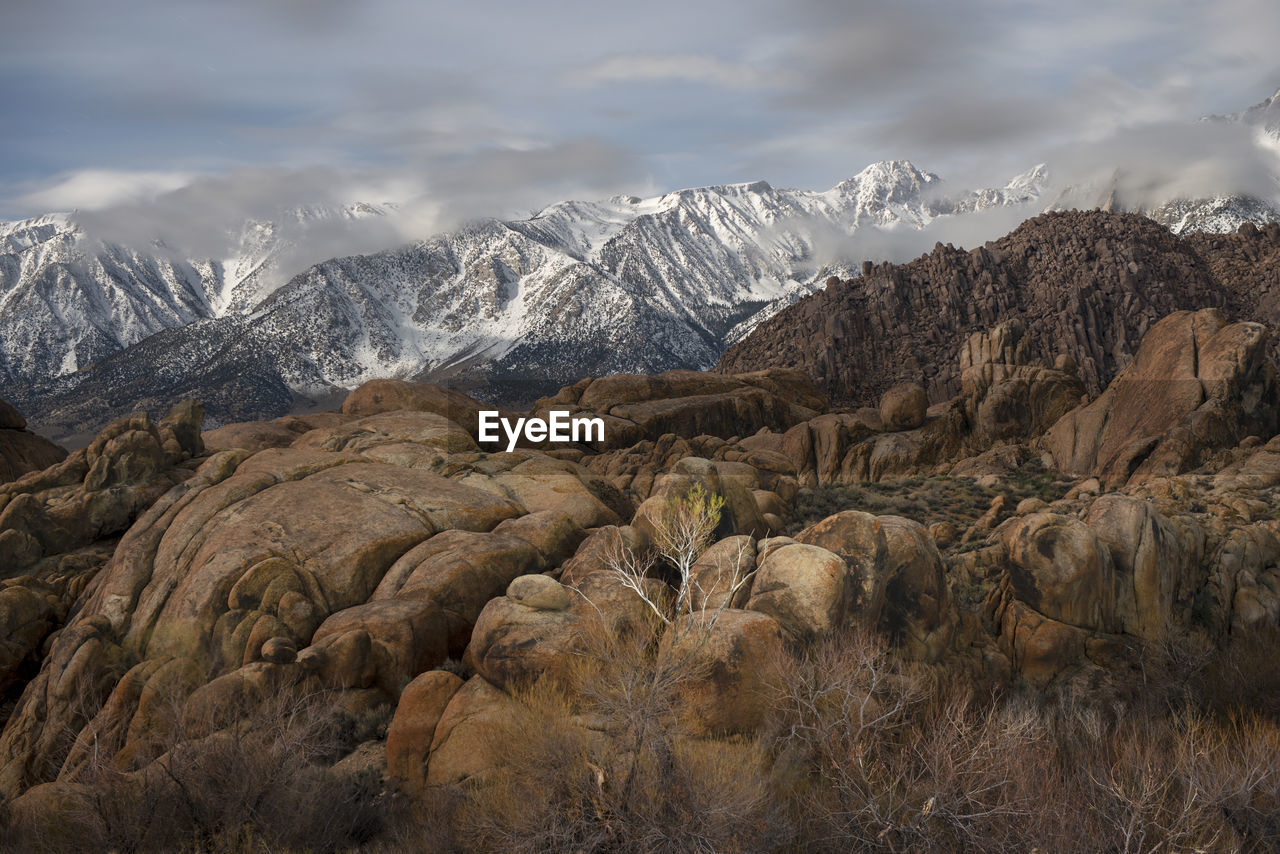 Desert boulders in the alabama hills in front of contiguous amer