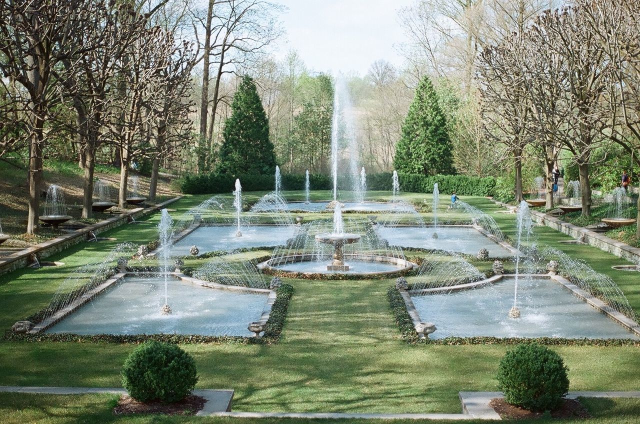 VIEW OF FOUNTAIN IN PARK