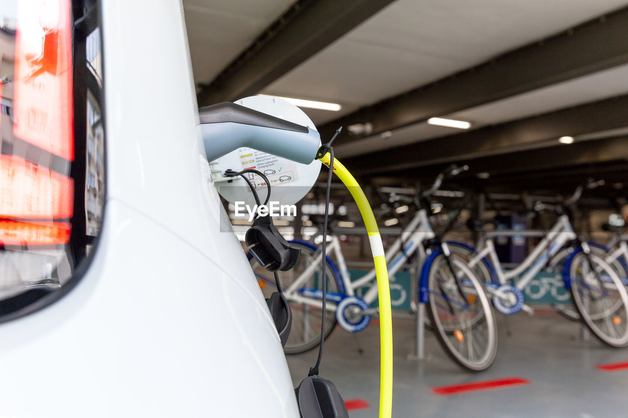 Charging battery of an electric car