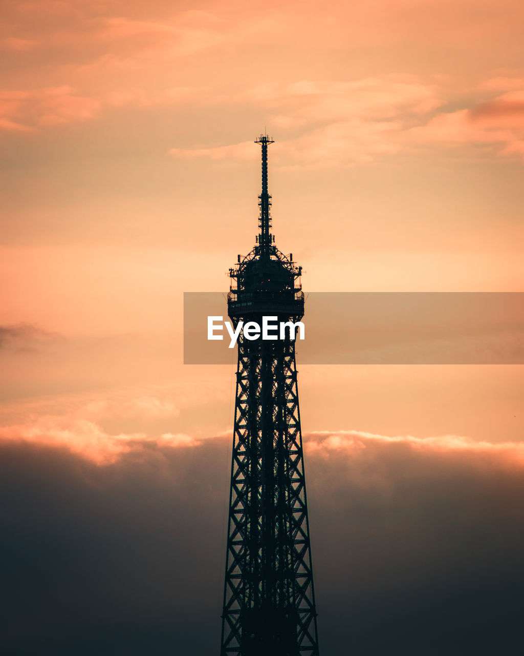 Eiffel tower sunset