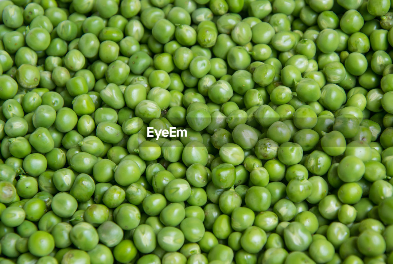 Full frame shot of green peas