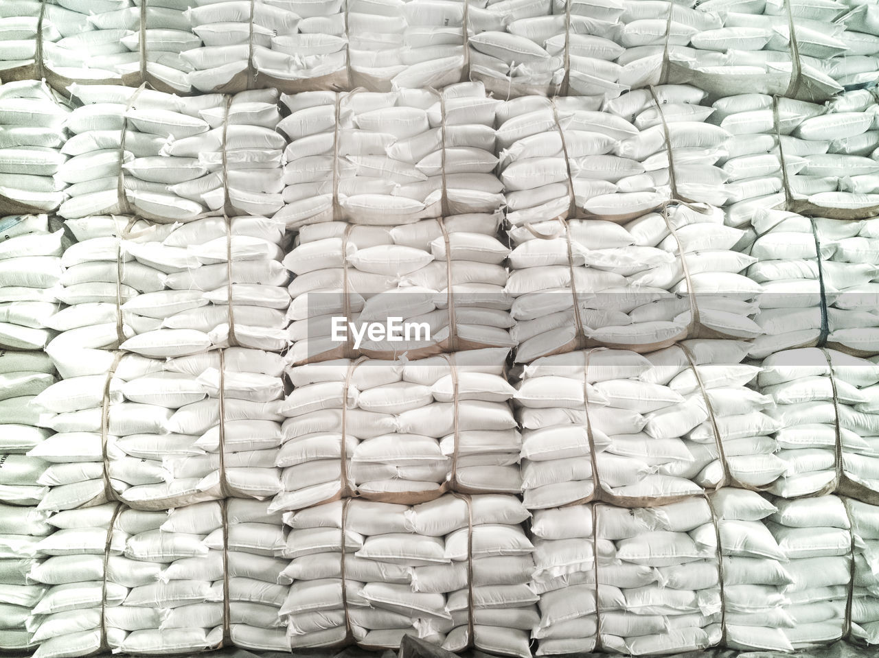 FULL FRAME SHOT OF PATTERNED PATTERN