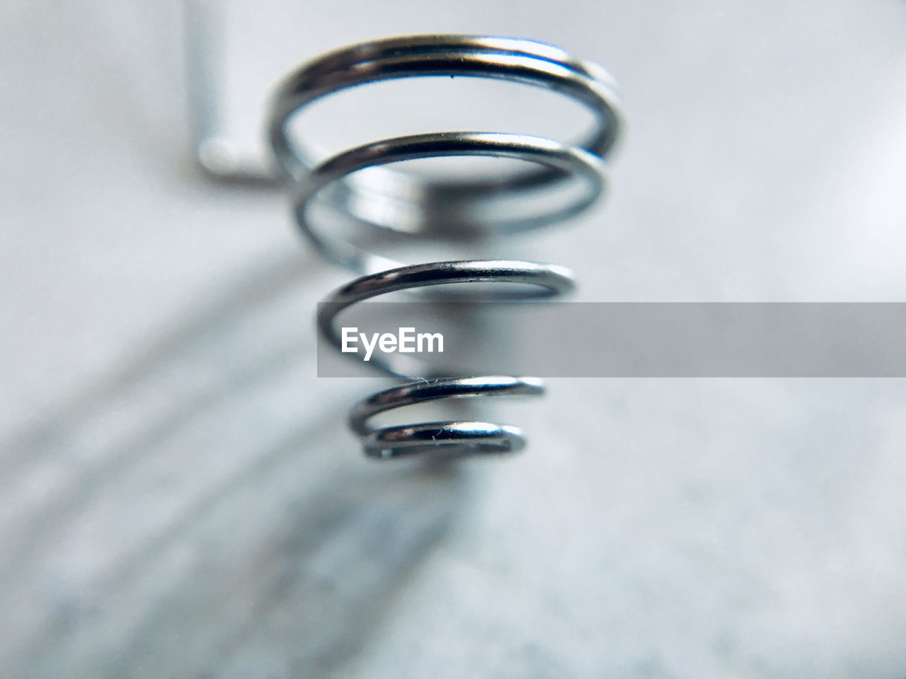 HIGH ANGLE VIEW OF WATER ON TABLE