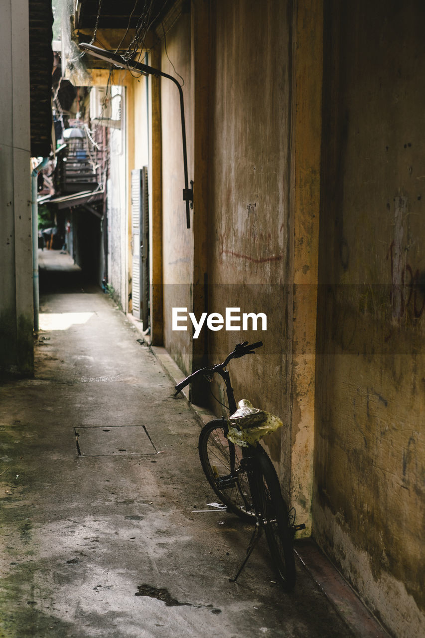 BICYCLES IN CORRIDOR