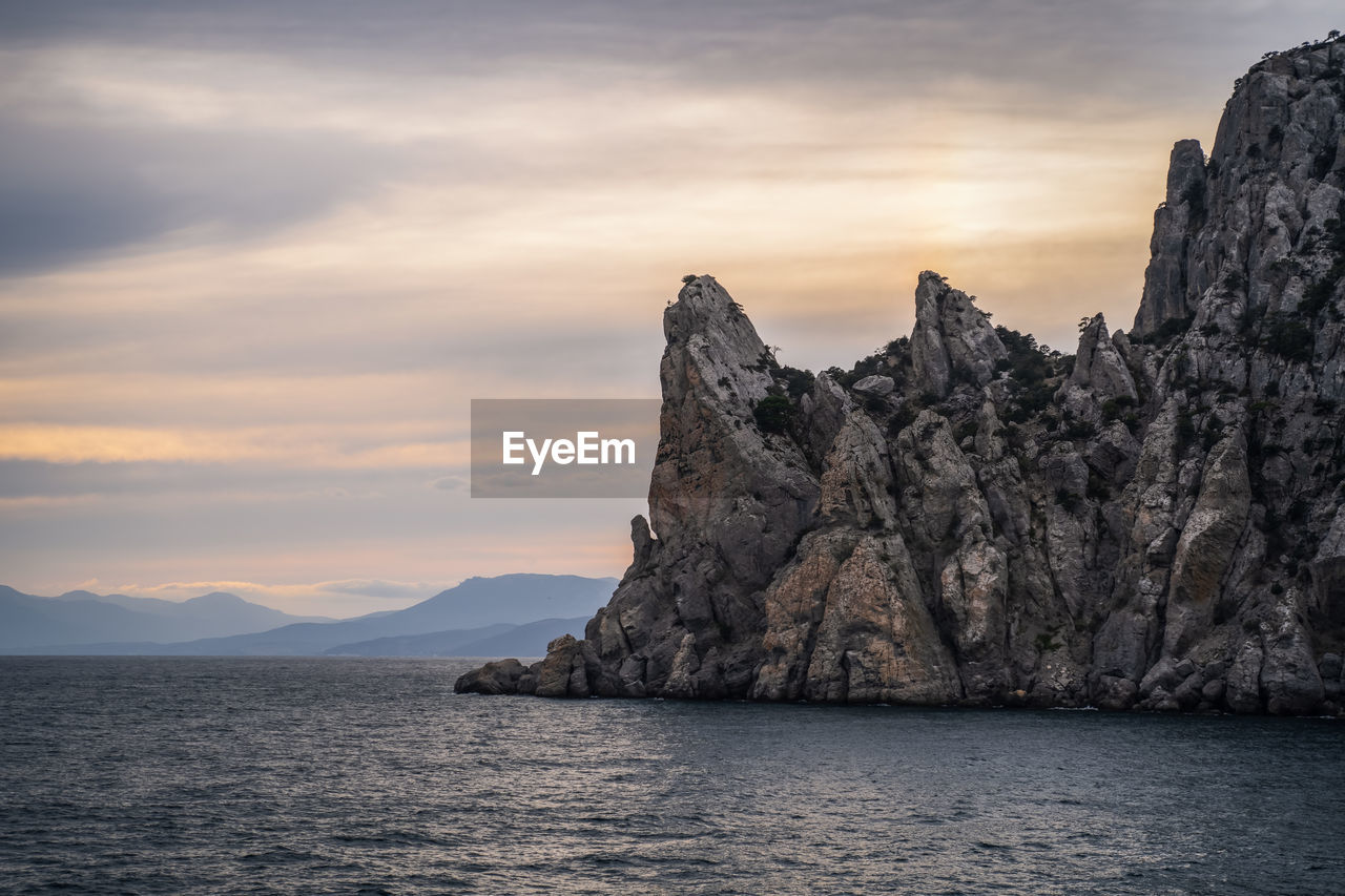 Crimea, novy svet, mountain karaul-oba at sunset