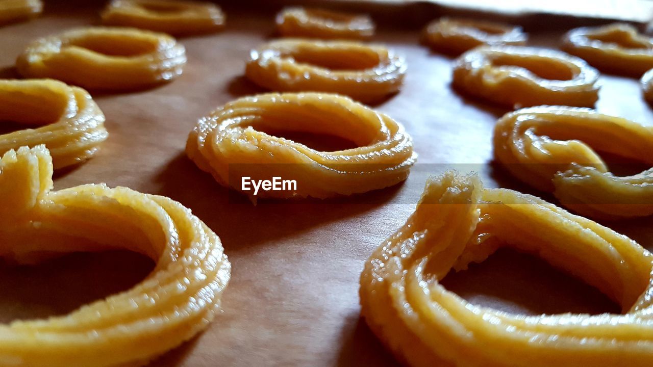 CLOSE-UP OF DESSERT IN PLATE